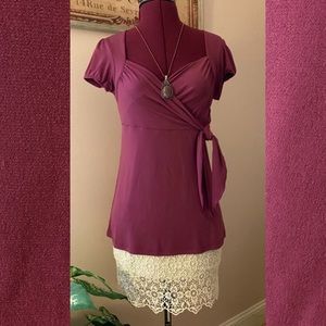 🌹Sweetheart neck top, magenta colored.🌹